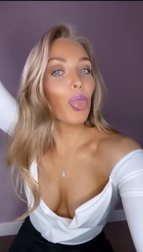 Blondes have more fun. by Aggressive-Inside825