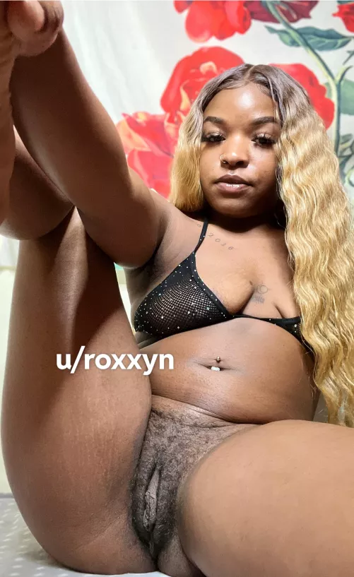 Blondes have wayy more fun by roxyyn