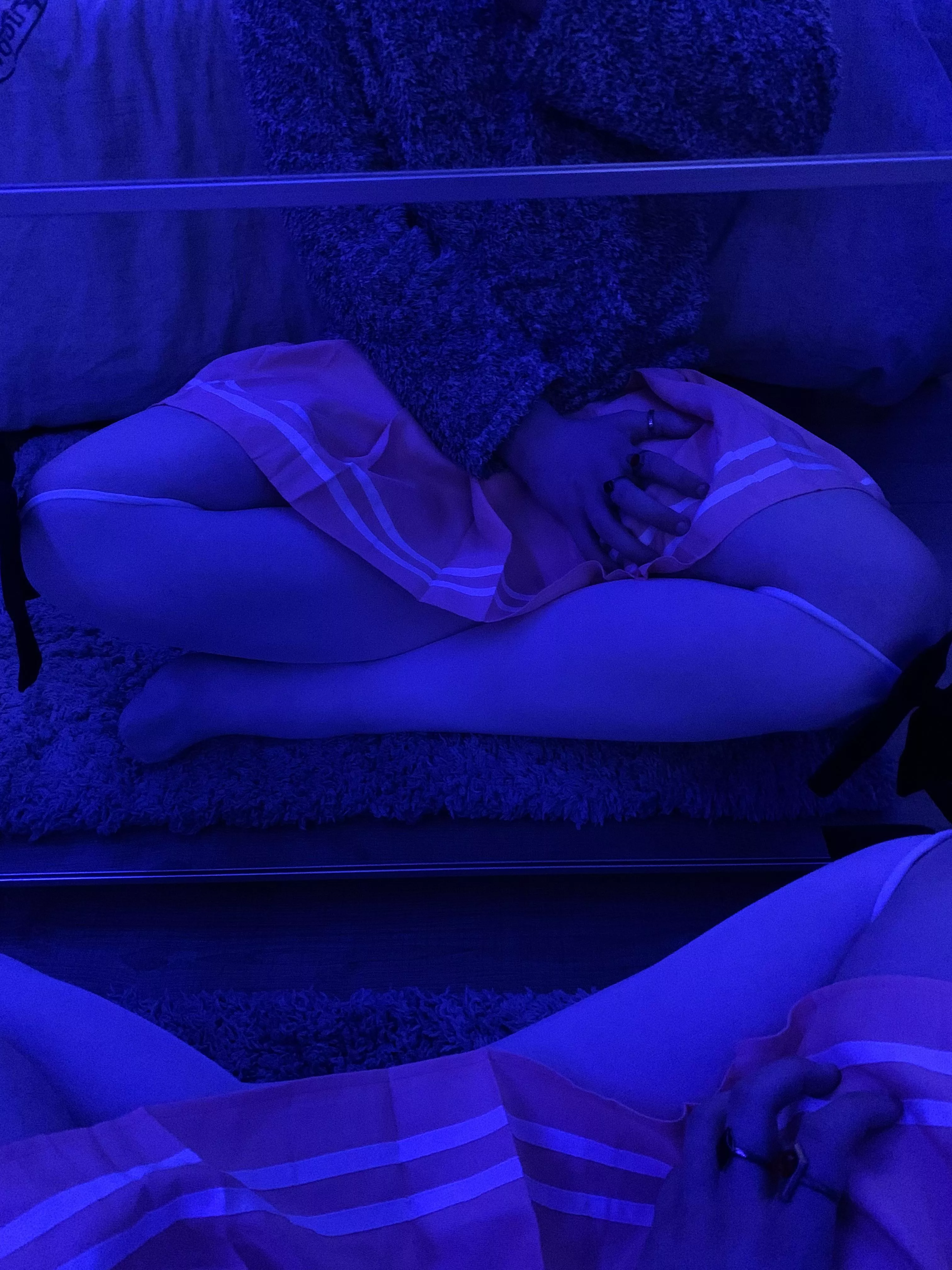 Bloop Bloop~ do you like my Thighs ? :3 posted by FalleyOwO