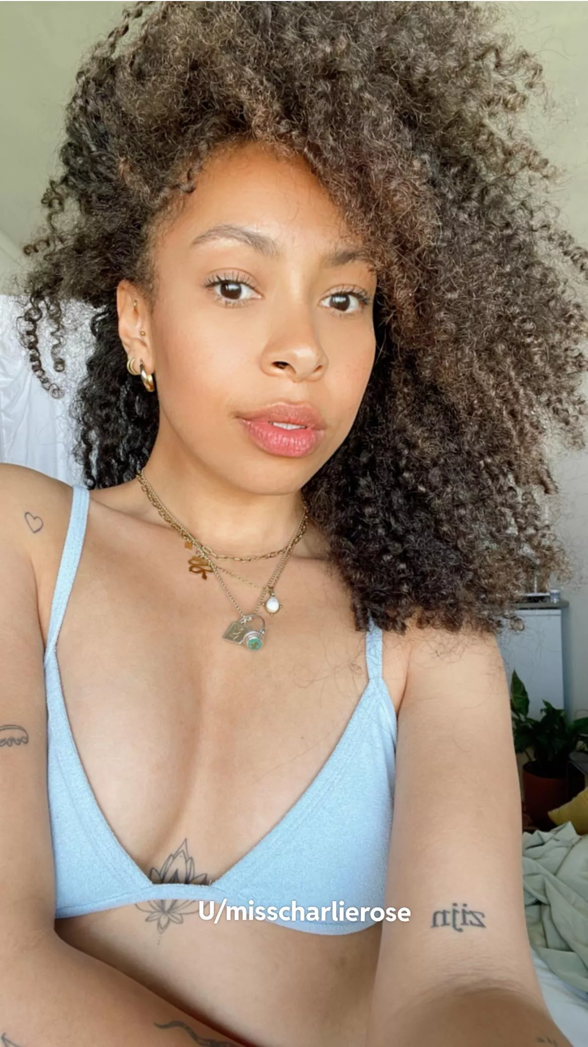 Blow me a kiss and I’ll kiss you back posted by Misscharlierose