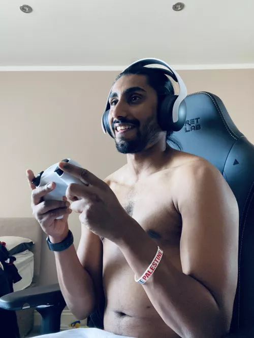 Blow me while I game by Brownfudge27