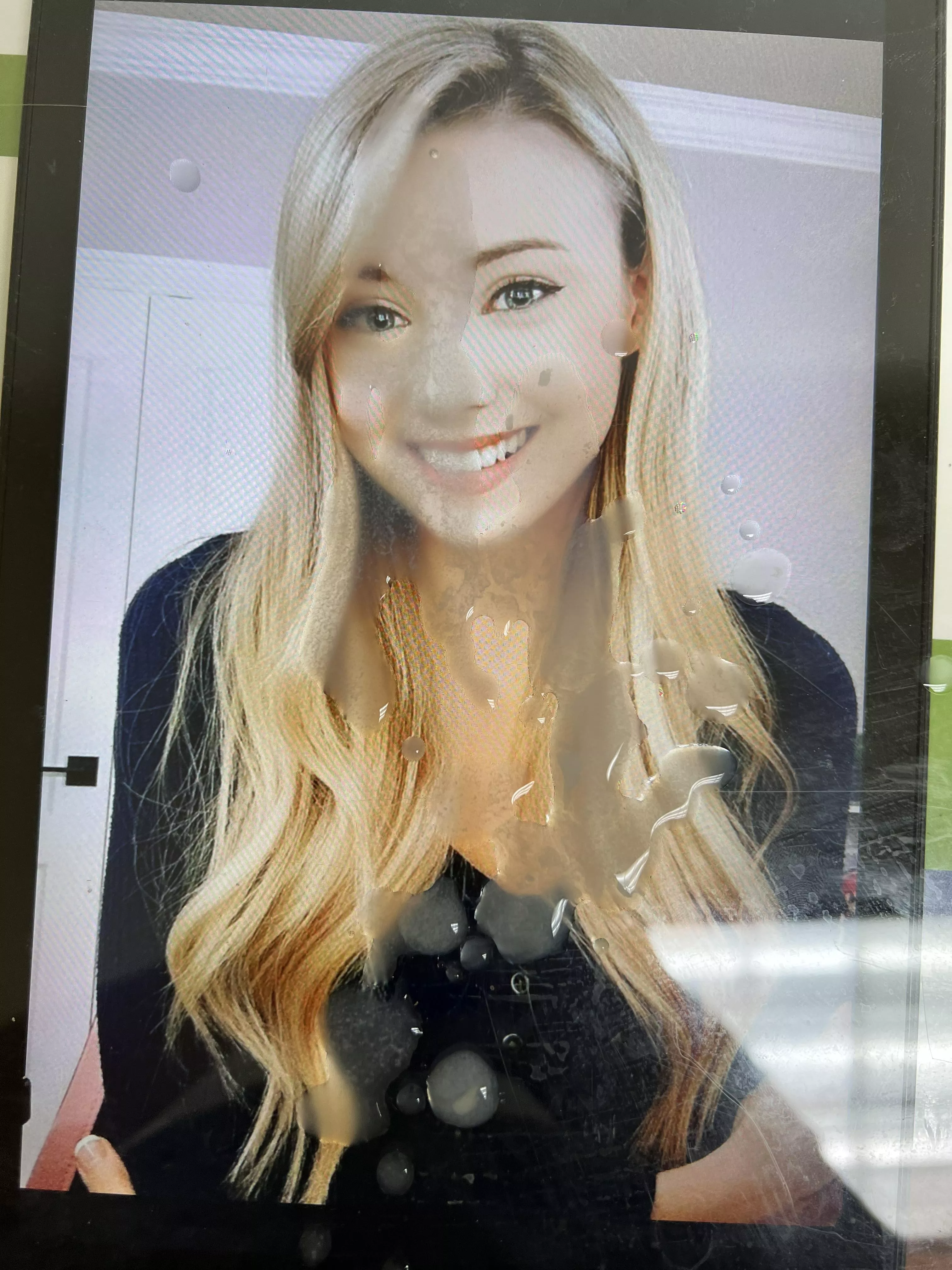 Blowing on a blonde! posted by merbs88