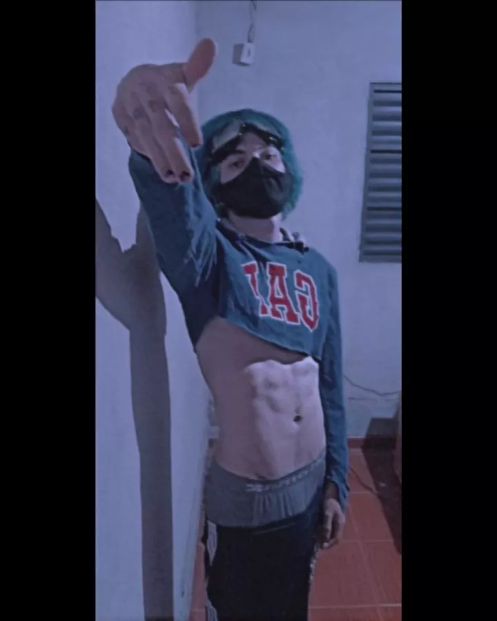 blue posted by Skypurppp