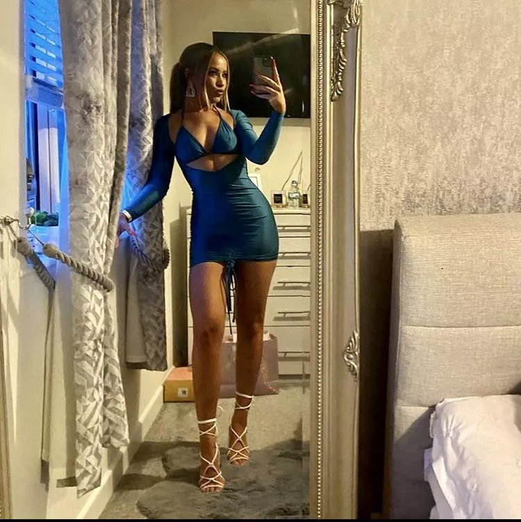 Blue dress to impress posted by kkkoyddd