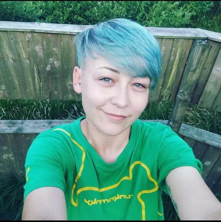 blue hair posted by No_Original_4350