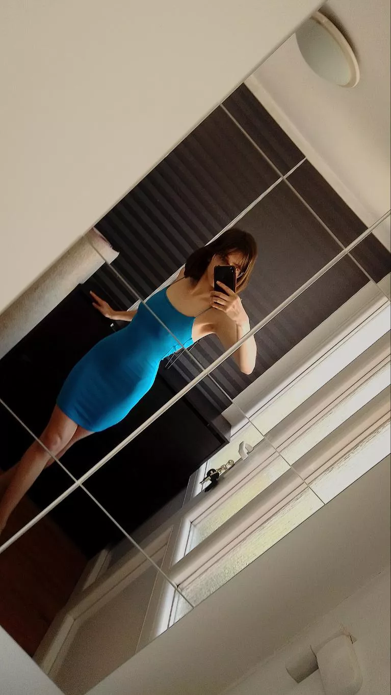 Blue really does fit me posted by Lina0030301