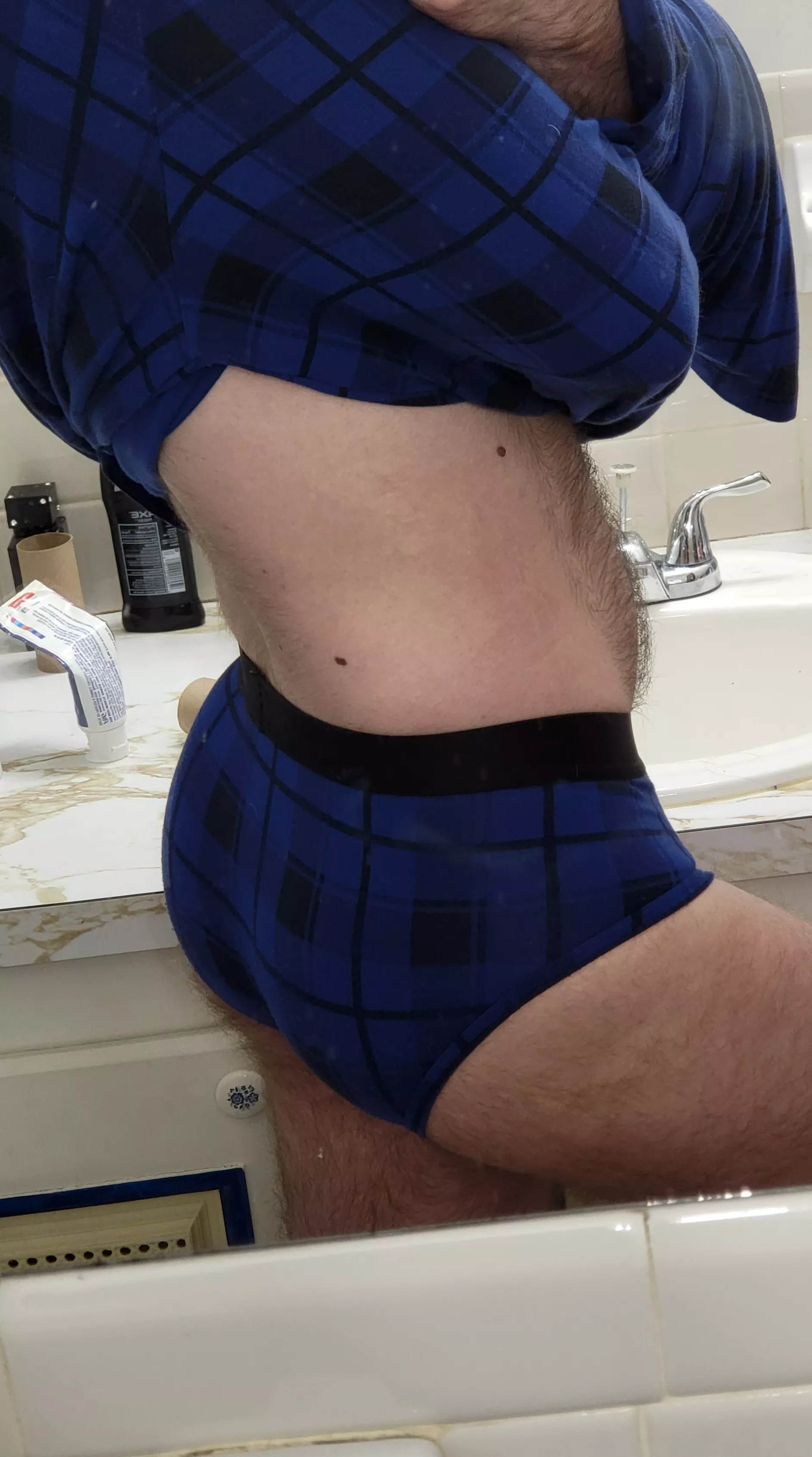 Blue top to bottoms posted by Obvious-Culture-1688