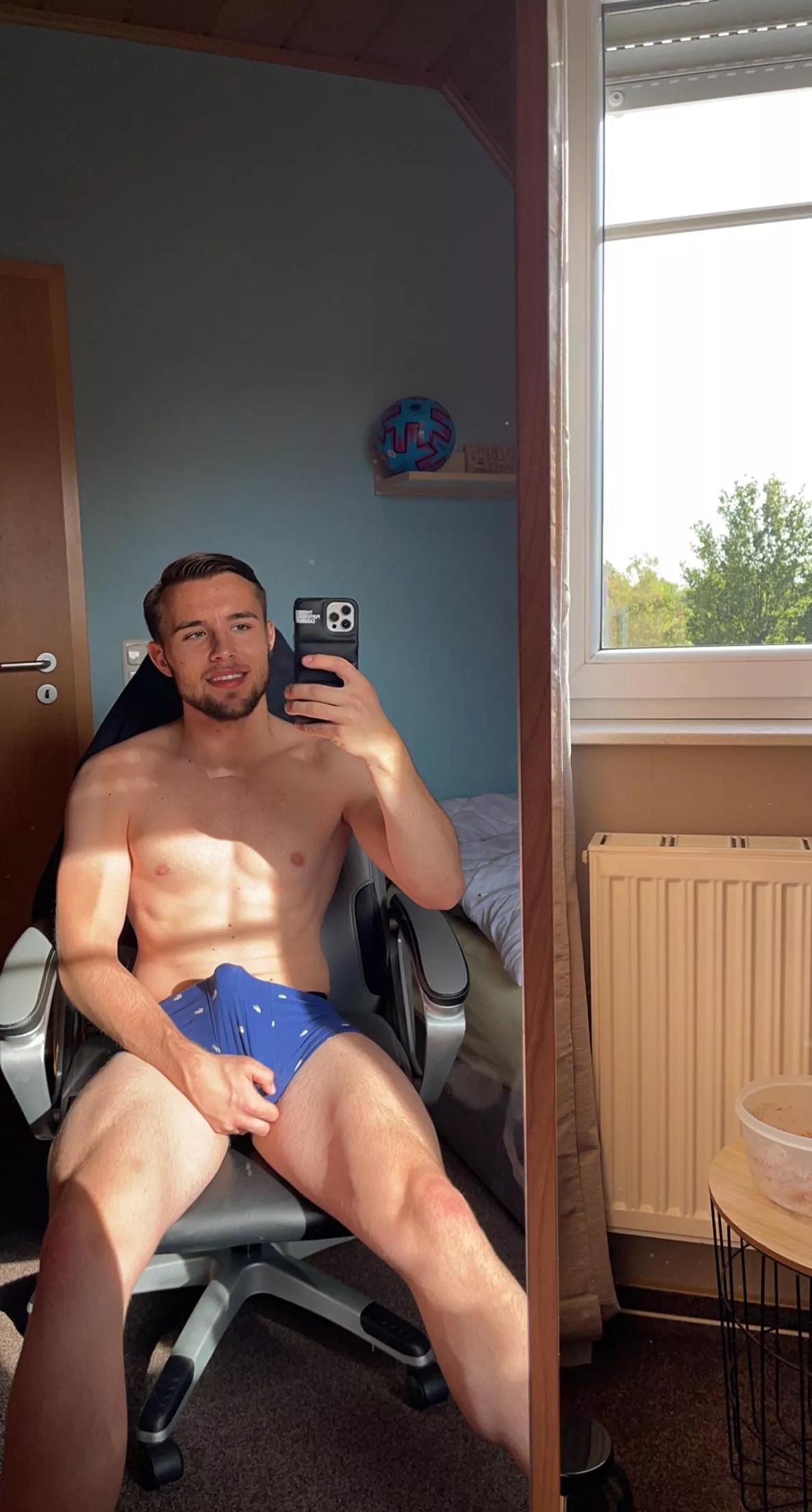 Blue underwear with crocodiles posted by blondboyjan