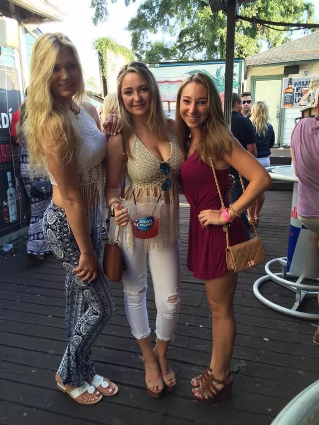 Boardwalk Babes posted by bubbleheadedboobie