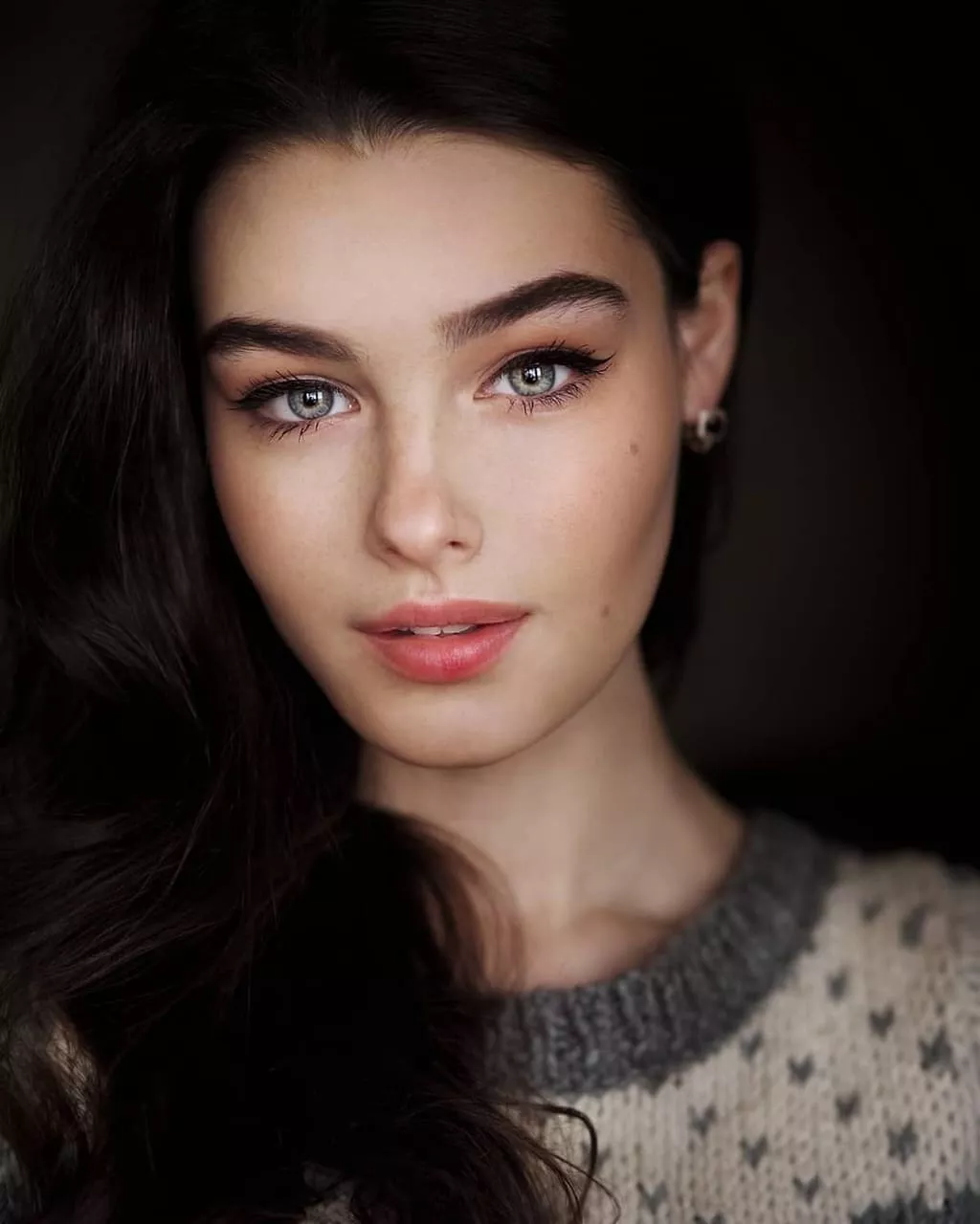 Bogdana Katriskaya. posted by FormerFruit