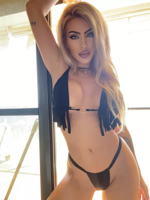 Bolted by leahxtravis