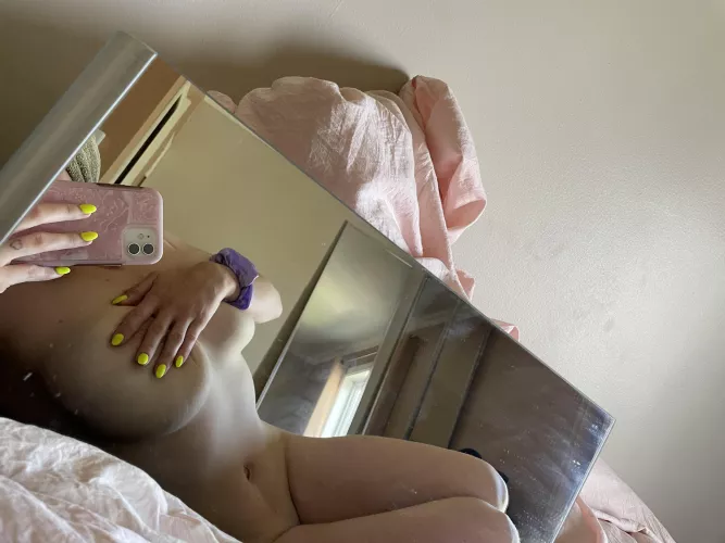 Bon milieu de semaine ☺️ by getmyonlyfans