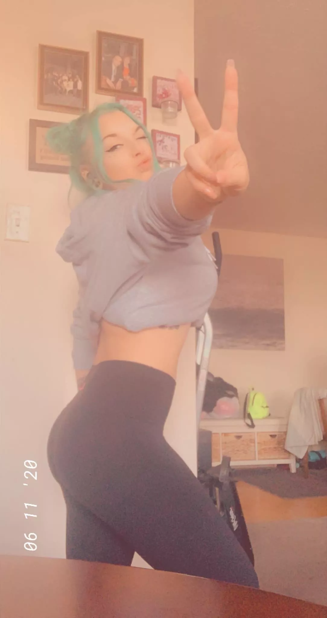 Booty! posted by Fr0st_Kitt3n