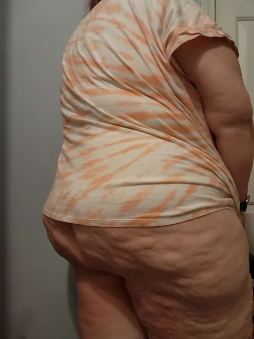 Booty booty booty rockin' every where! by Sweet-GA-Peach