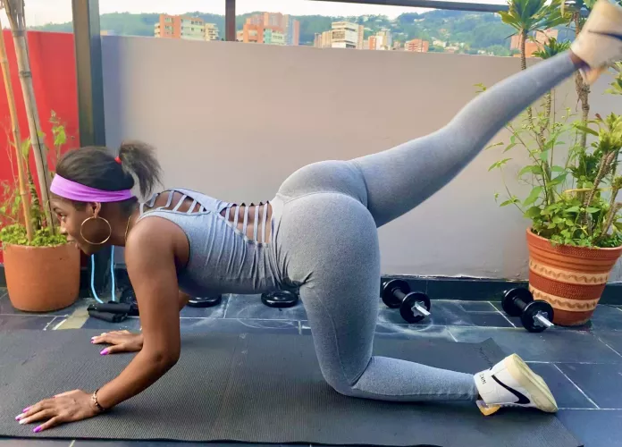 booty growing and growing how big should i make it?? by jdoieo