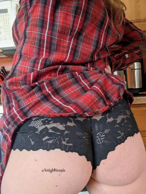 Booty! by kinkyMNcouple