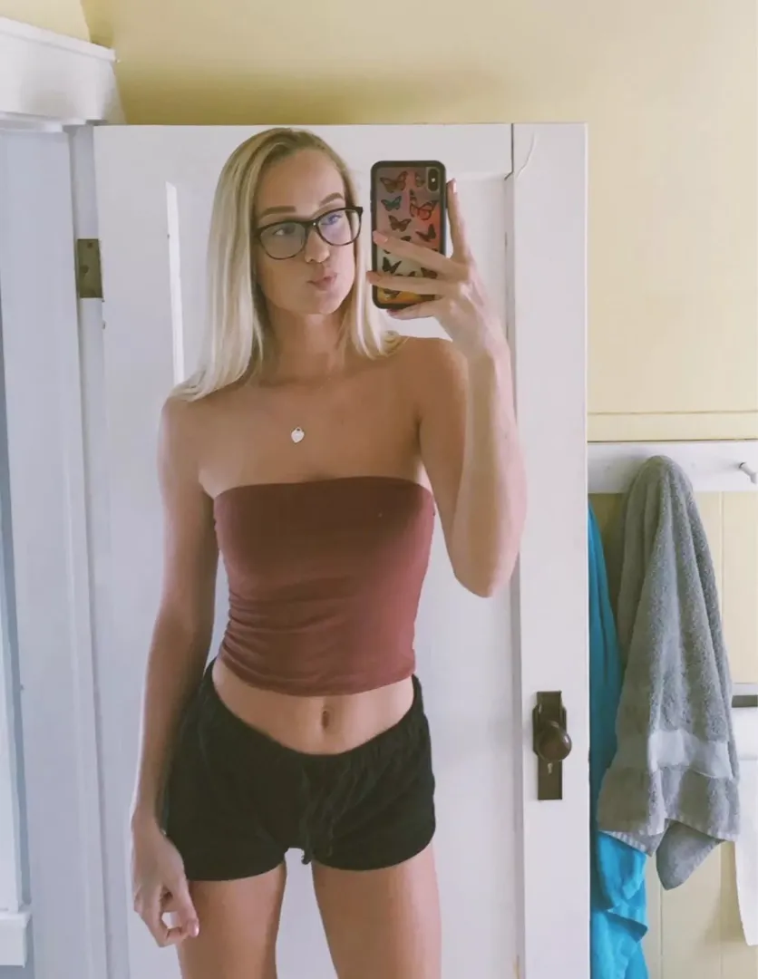 bored and horny from Chicago posted by abbyb199