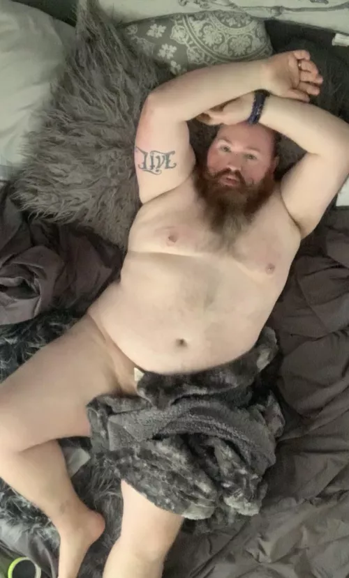 Bored and lonely by Toscully