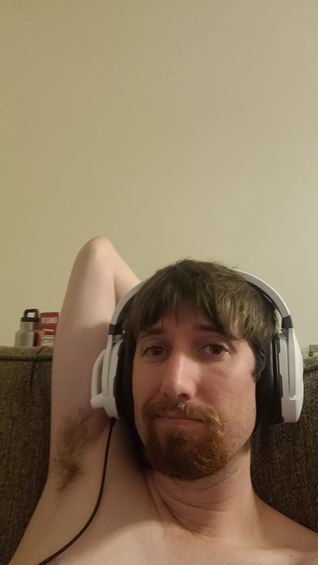 bored as hell tryna figure out subnautica. hmu!! posted by theunusabl