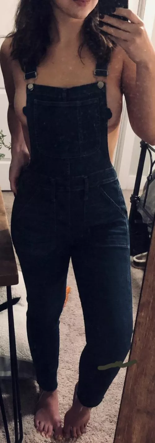 Bored at home today. Any ideas? by bigbootyhotwife