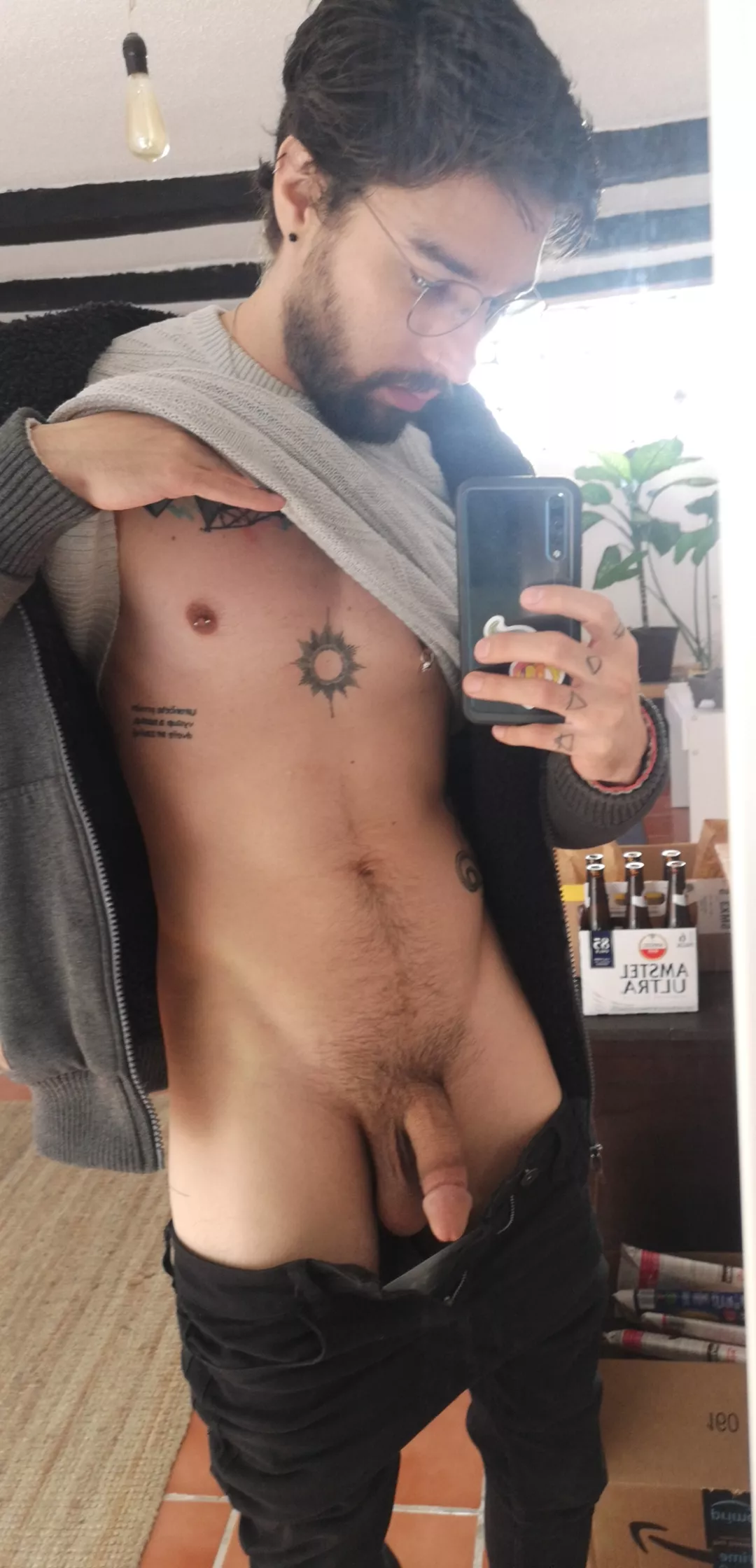 bored at home posted by hdarqdi