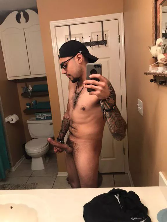 Bored looking to show off 😁 posted by Lynex123