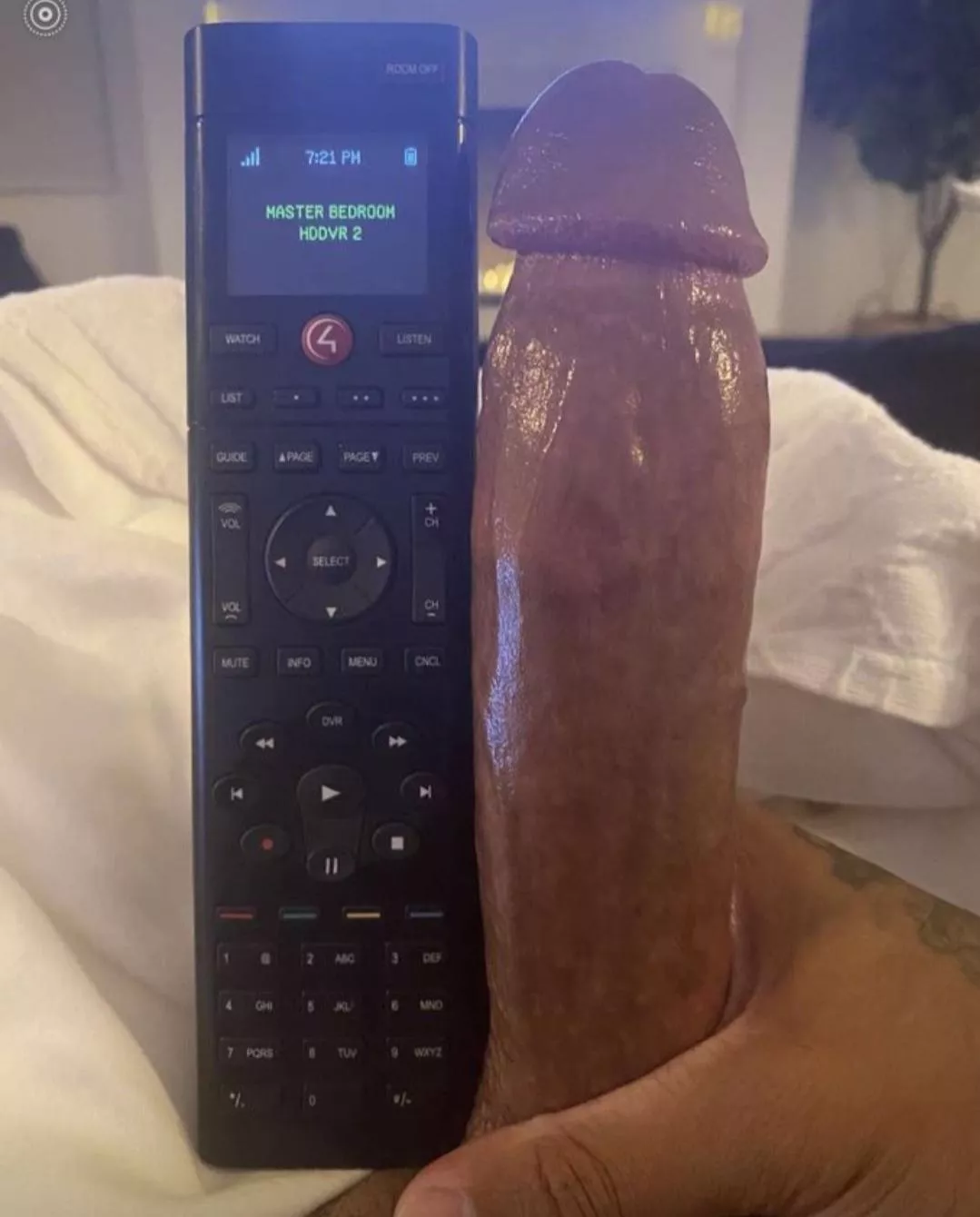 Boring in motel posted by heybaeeeeeeee