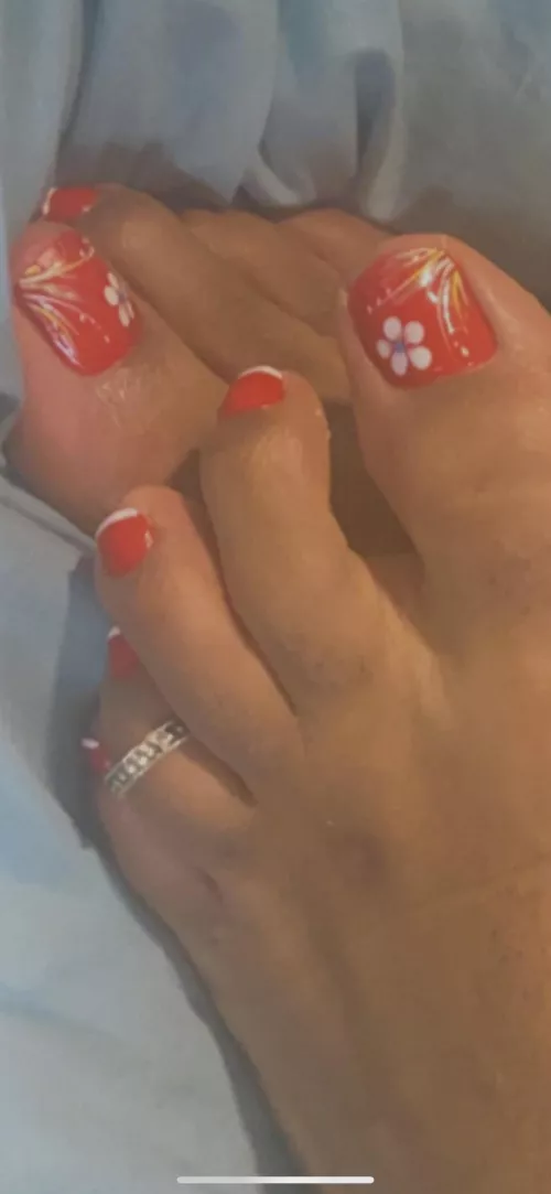 Bought some feet jewelry 🥰 by tythecrossdresser21