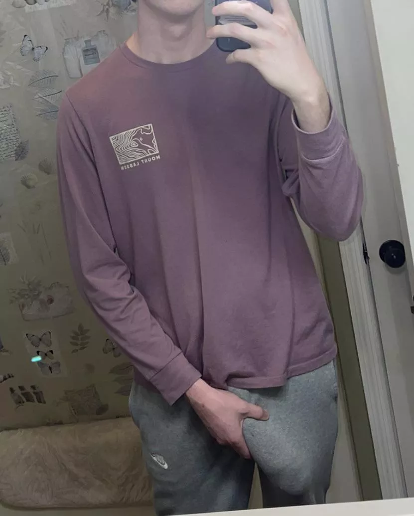 Bout to take this monster to the store with no underwear posted by xhectumx48