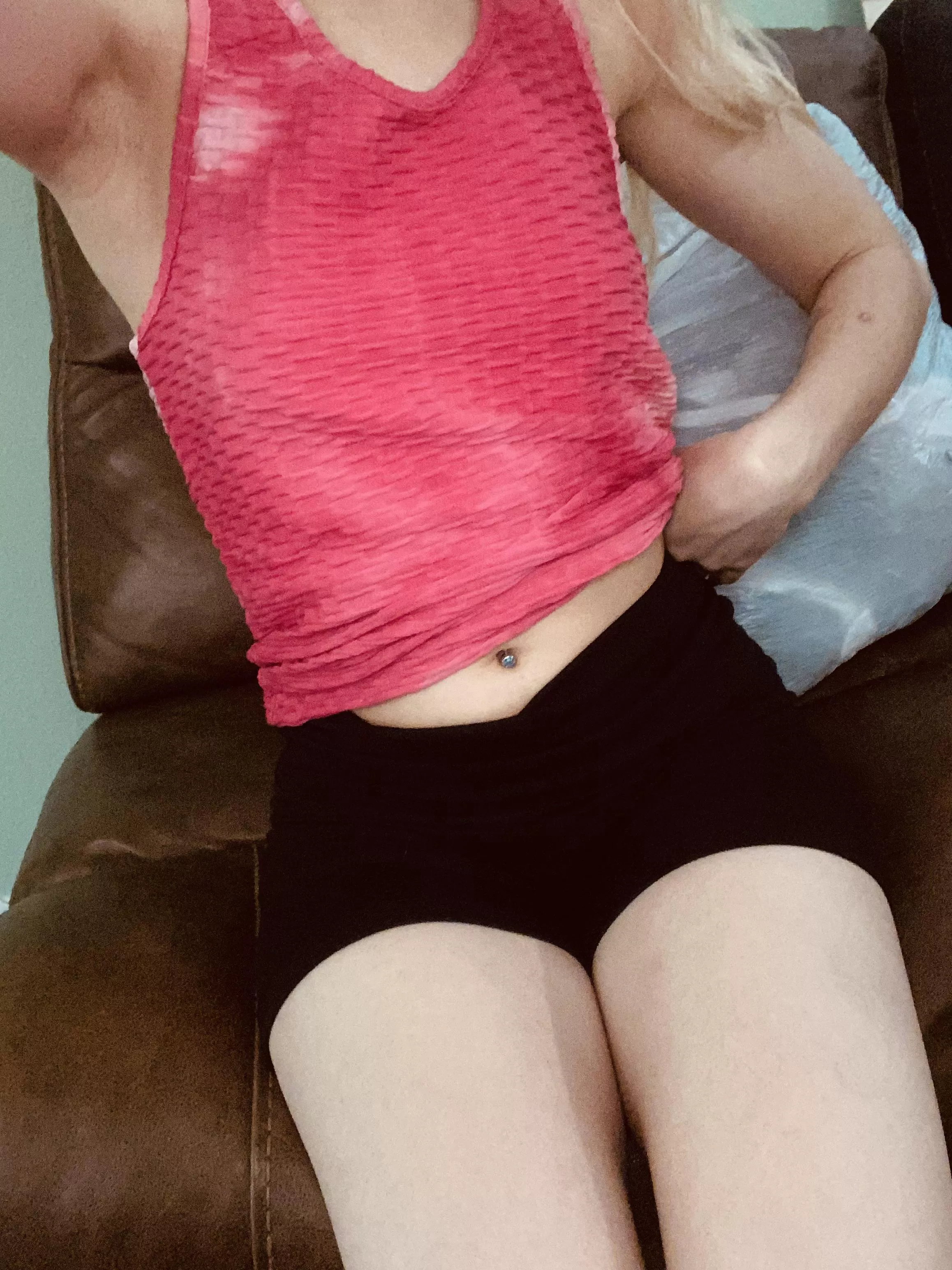 Bout to work out😜😈 posted by tattedkitty23