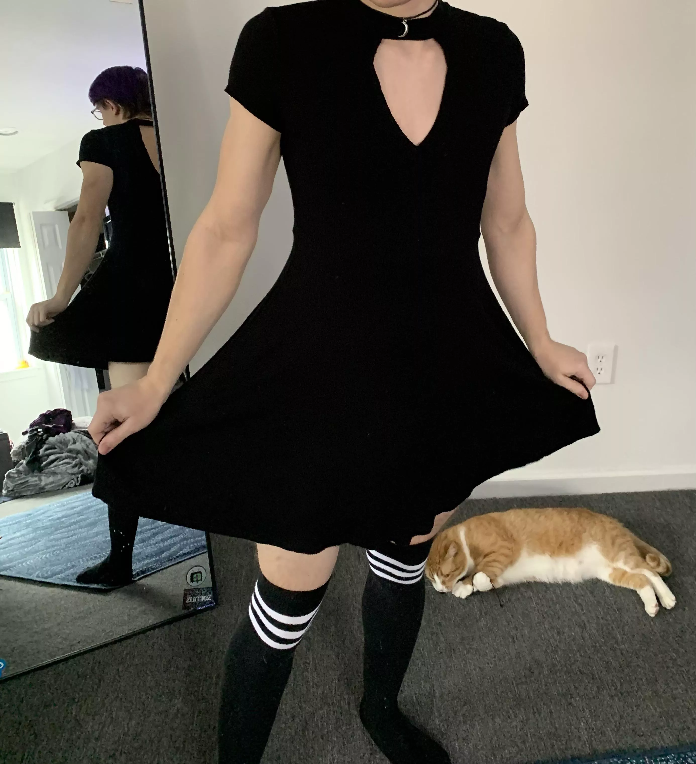 boy in a dress ✿◡‿◡ posted by alternate_galaxy