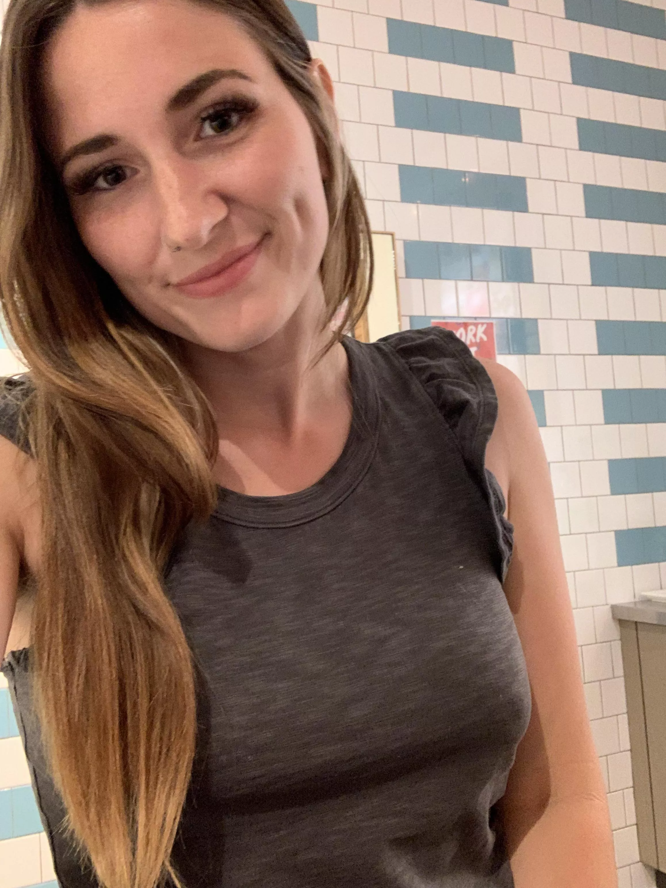 Braless at jenis splendid ice cream is splendid ;) posted by Aubxbre