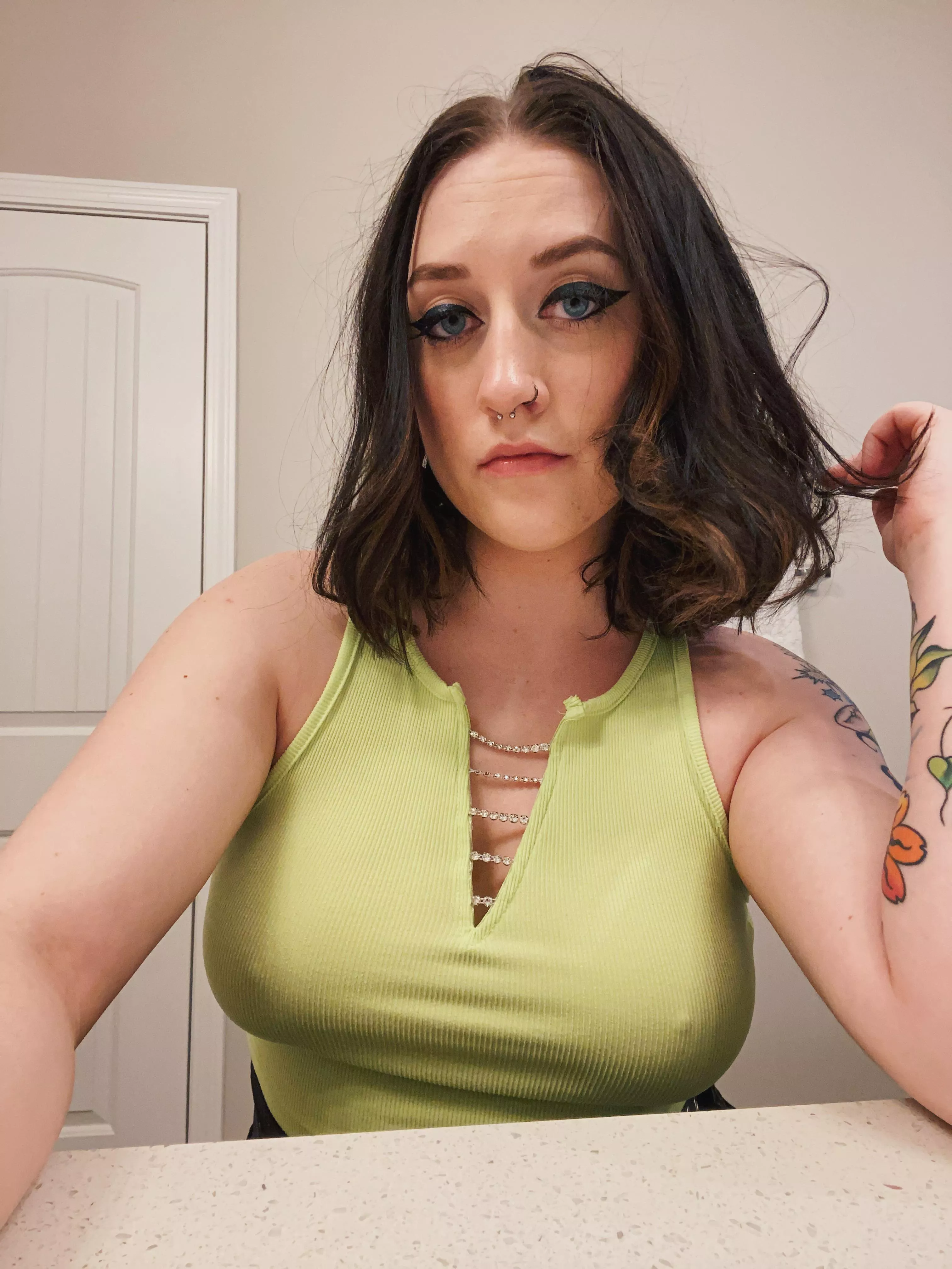 Braless is hottest💚 posted by toonKy