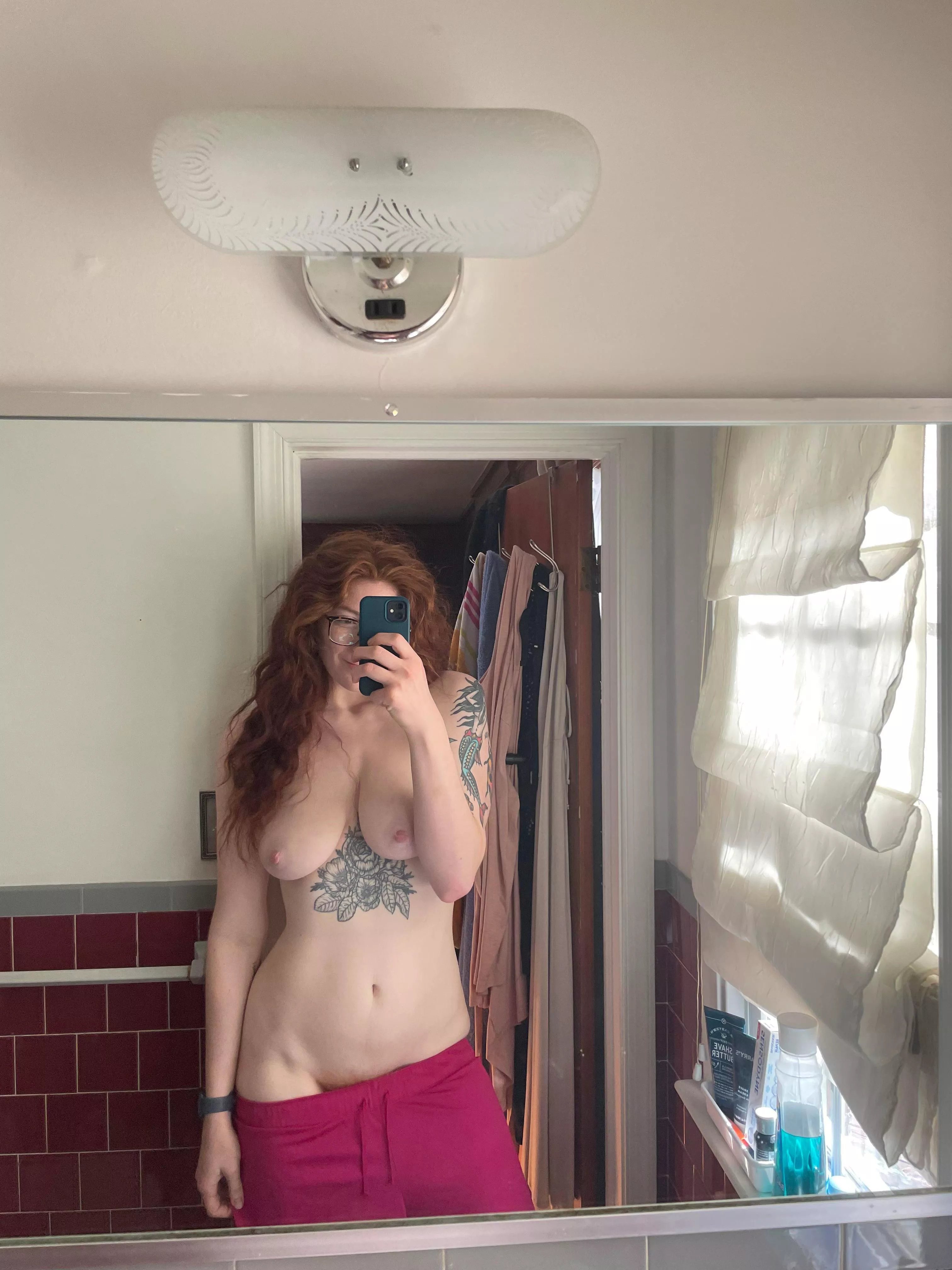 Breakfast in bed? [f] 6’3” posted by AveryRed99