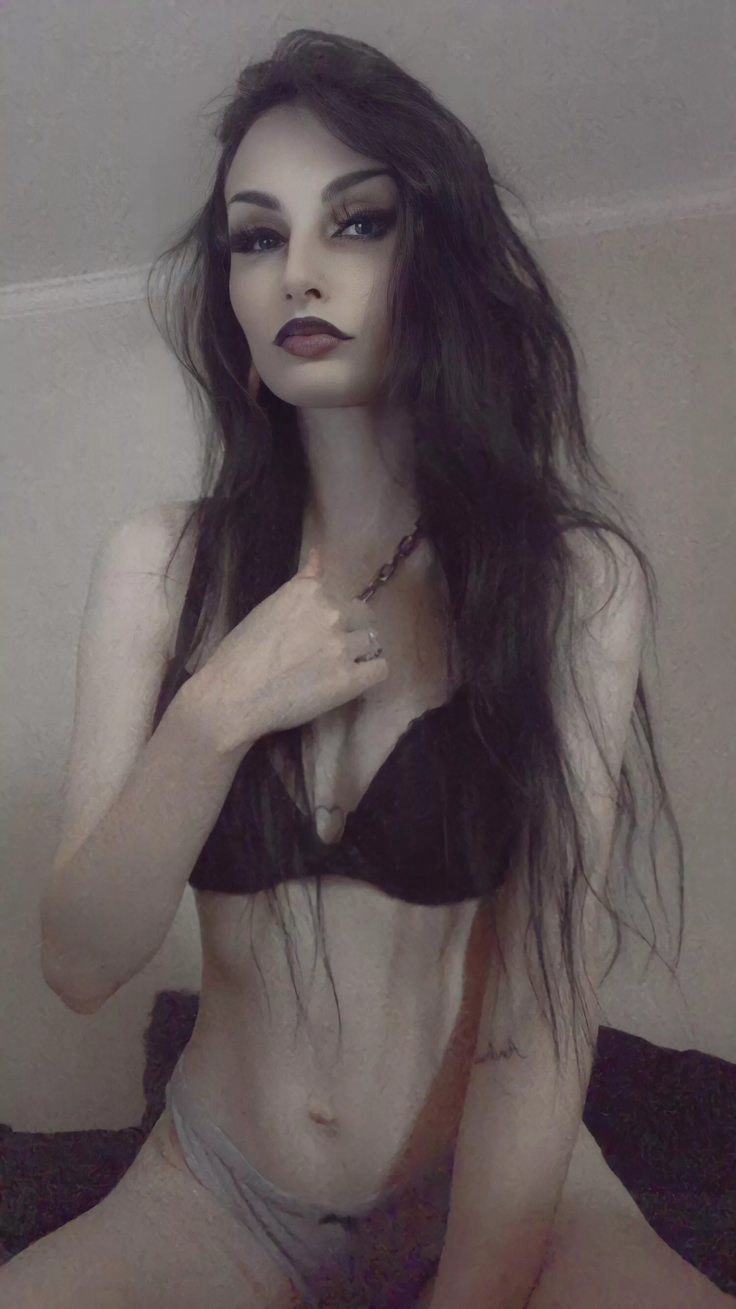 Breeding material 👀🤔 posted by mothbonesx