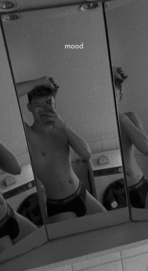 briefly by praythegayawayger