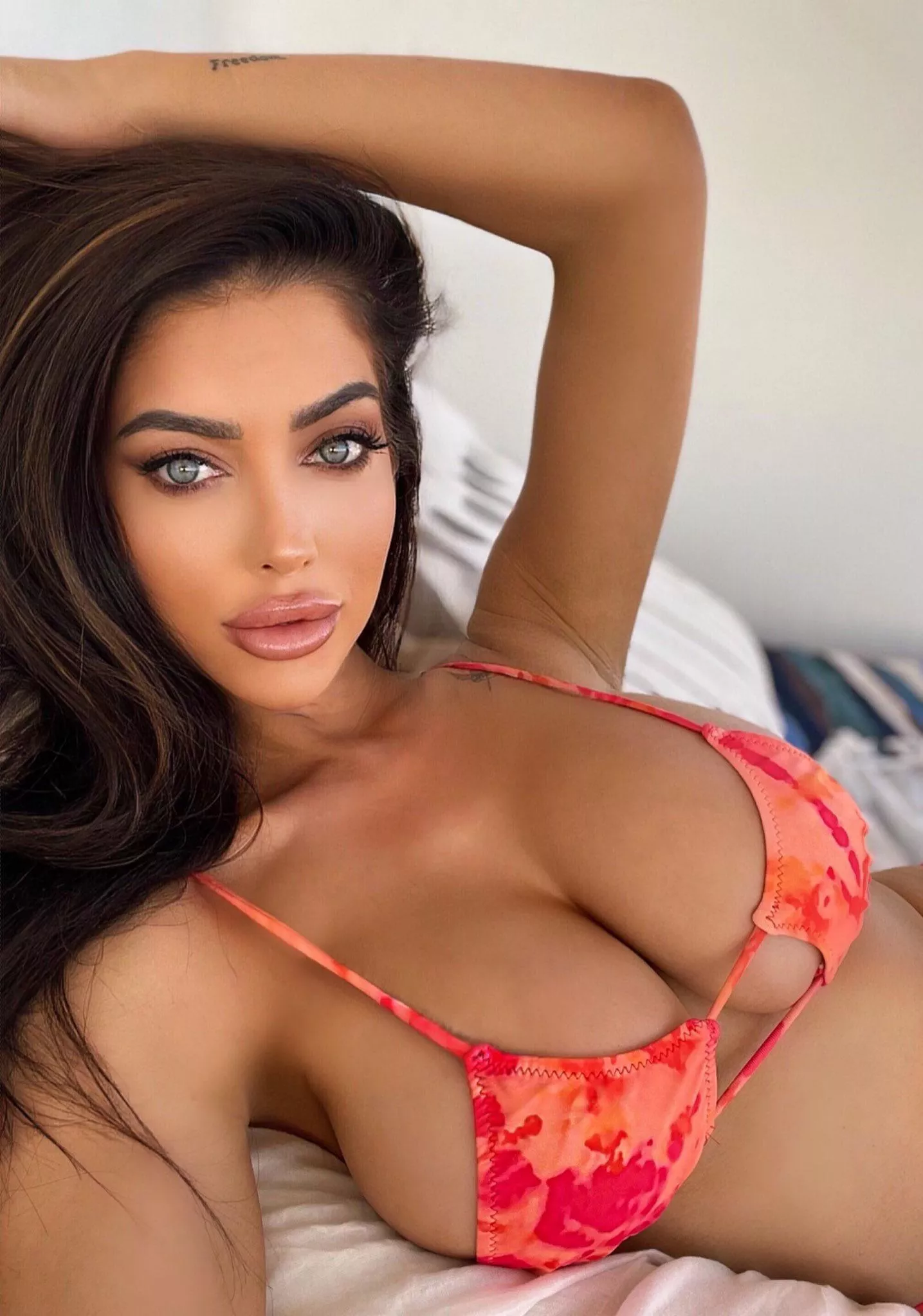 Bright eyes posted by aaMikhael