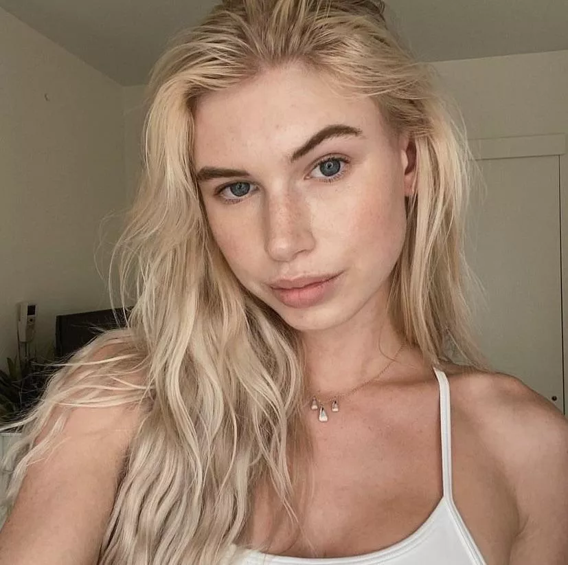 Brittan Byrd posted by bobbyUP-MKII