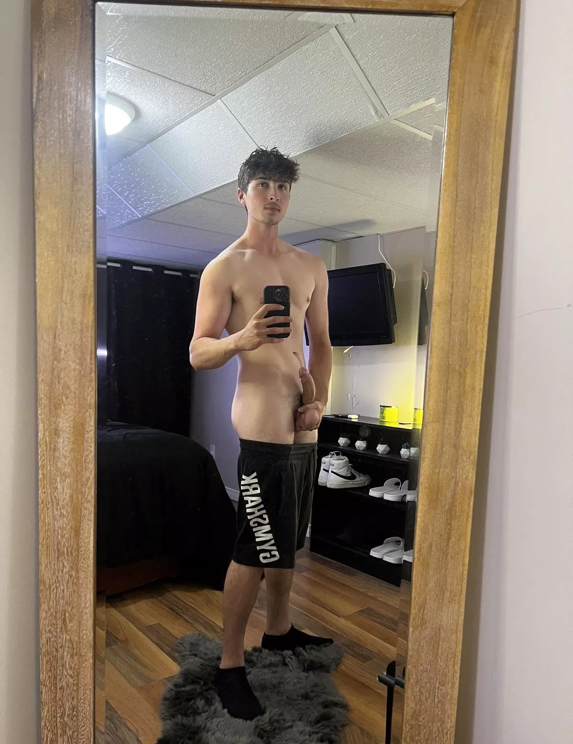 Bro, can you give me a hand for a minute? (19) posted by sadboycad