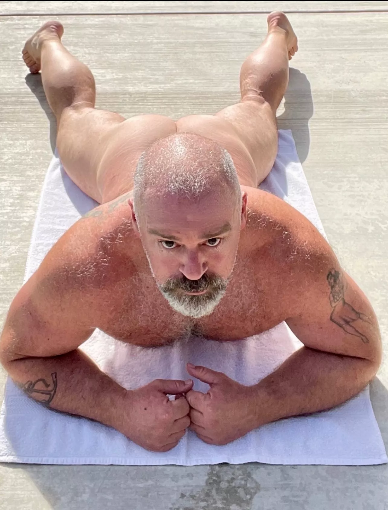 BronsonGatesXXX (Twitter) posted by hairyfatso