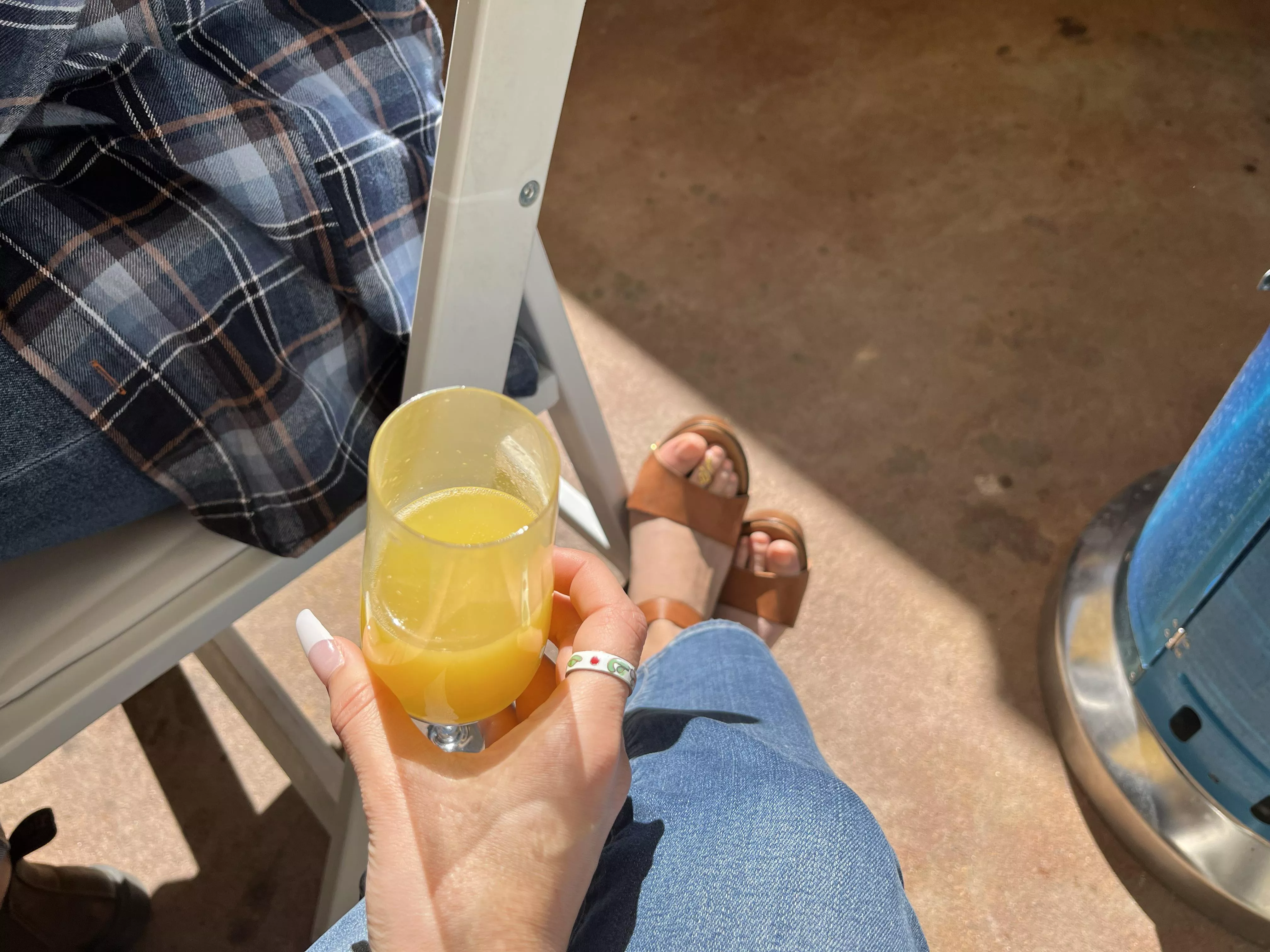 Brunch DM. posted by Anetteblunt