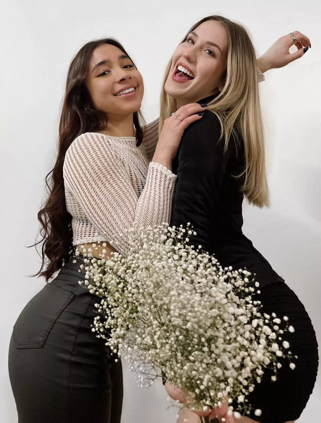 Brunette or blonde posted by Zealousideal_Fan9838