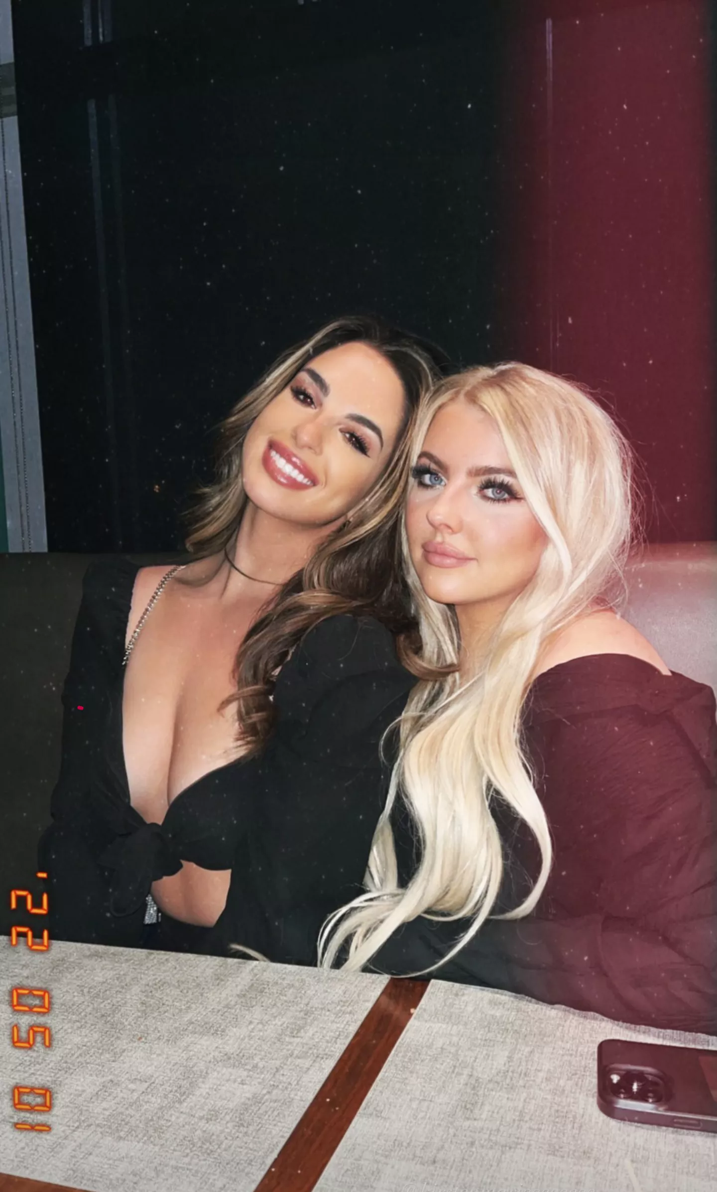 Brunette or Blonde? posted by Theyounggetstronger