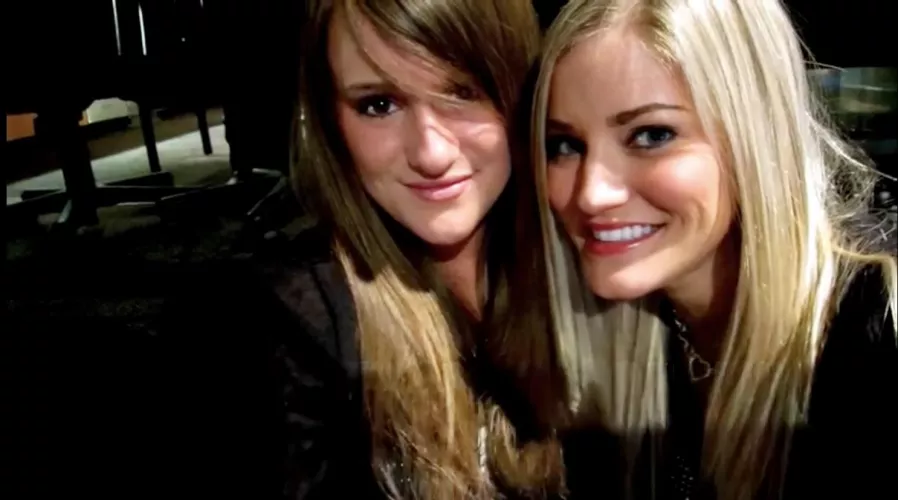 Brunette or Blonde? by Accomplished_4387