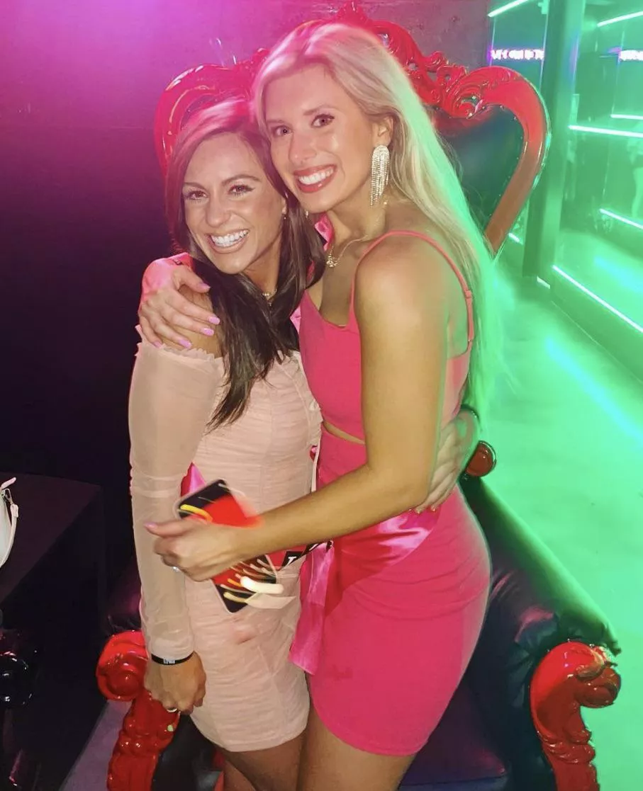 Brunette or blonde posted by Zealousideal_Fan9838