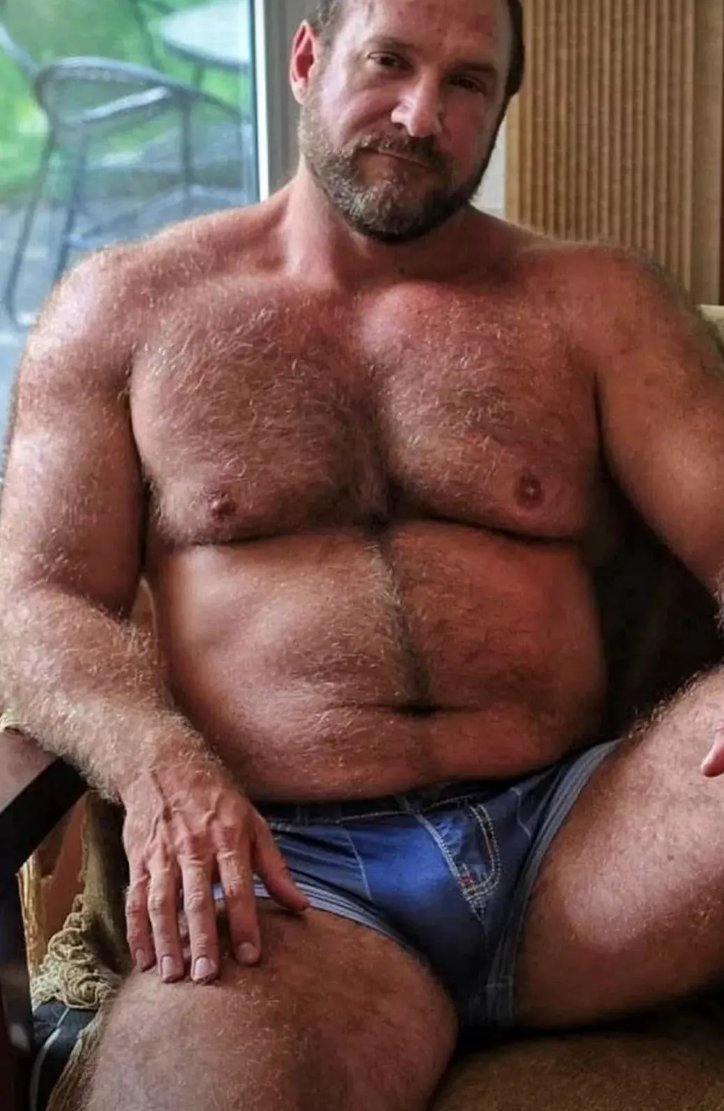 BULGE IN UNDERWEAR posted by rian20067