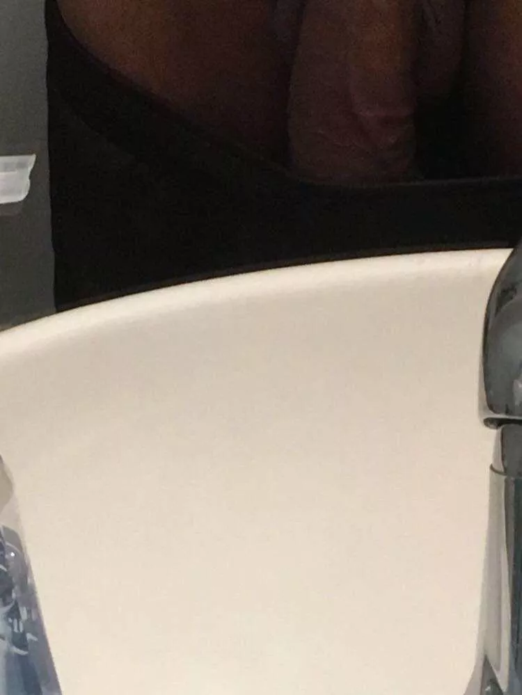 bulge tease posted by jket222