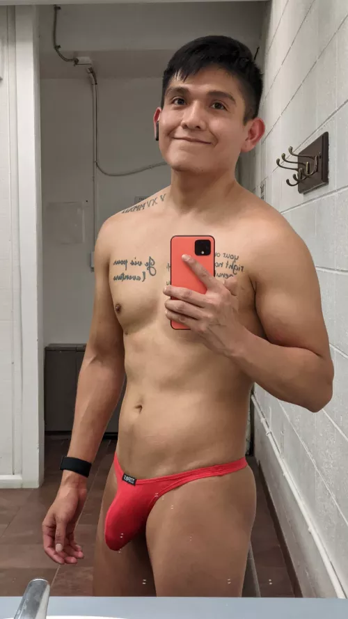 bulging by Broski_Ben