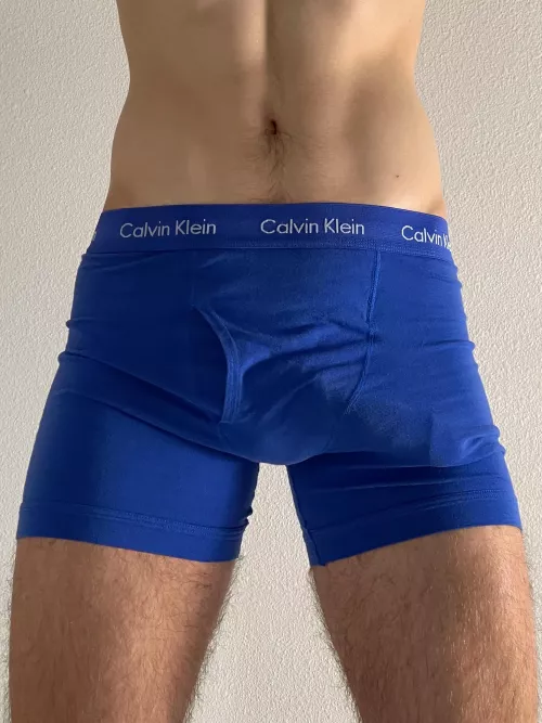 Bulging by MysteryManOF