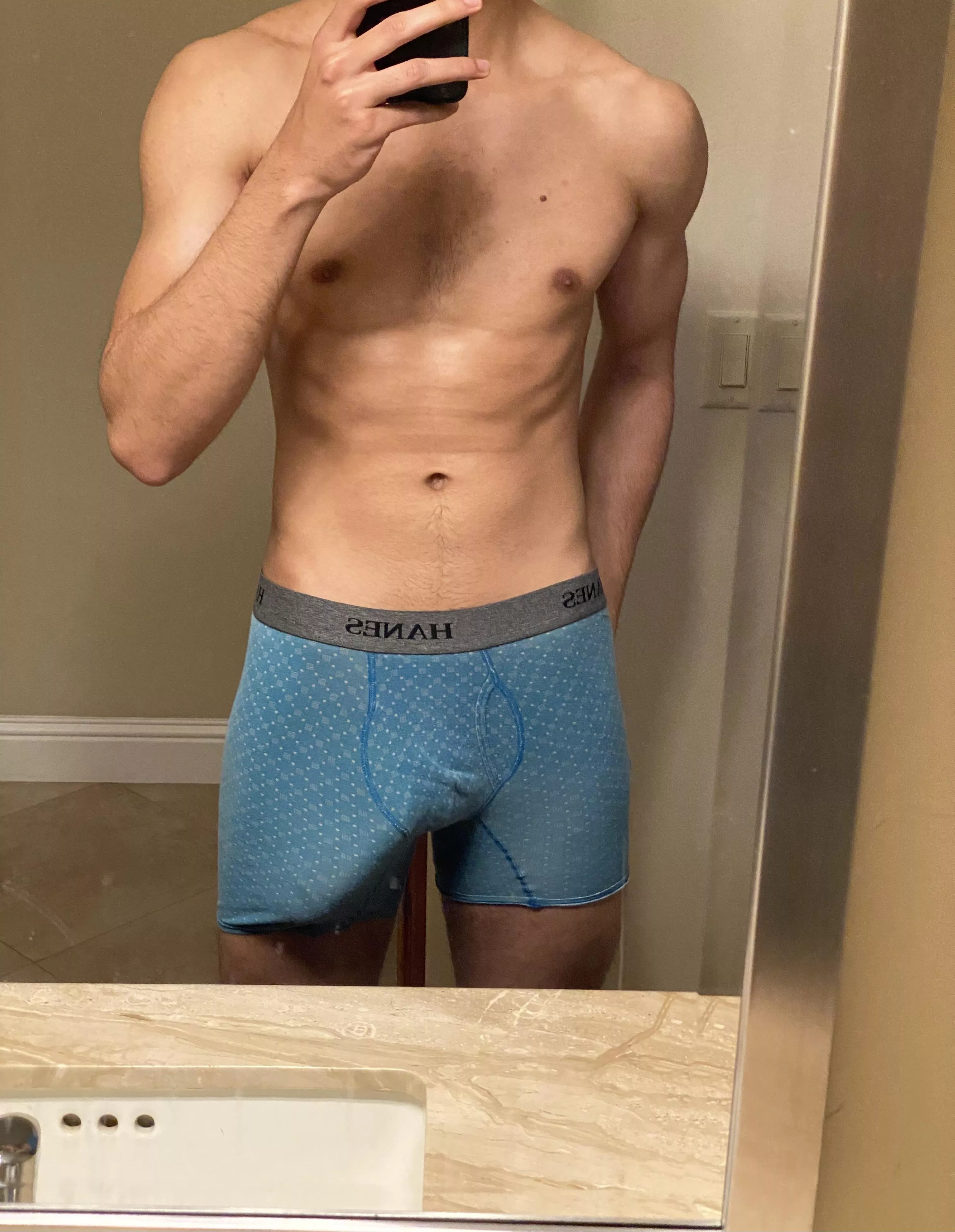 Bulging in blue posted by contigo99